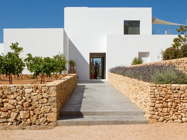 Luxury villa for 12 people near Benirras Beach